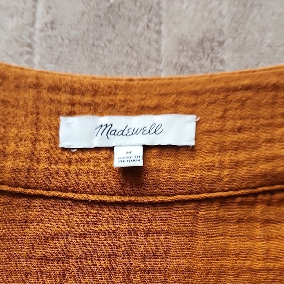 Madewell Cassidy V Neck Button-Front Romper Size Medium - Picture 3 of 13